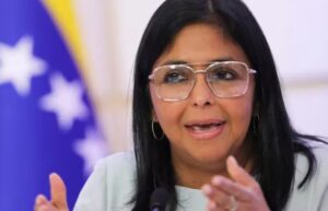 Presidenta interina de Venezuela expresa disposición a colaborar con Donald Trump